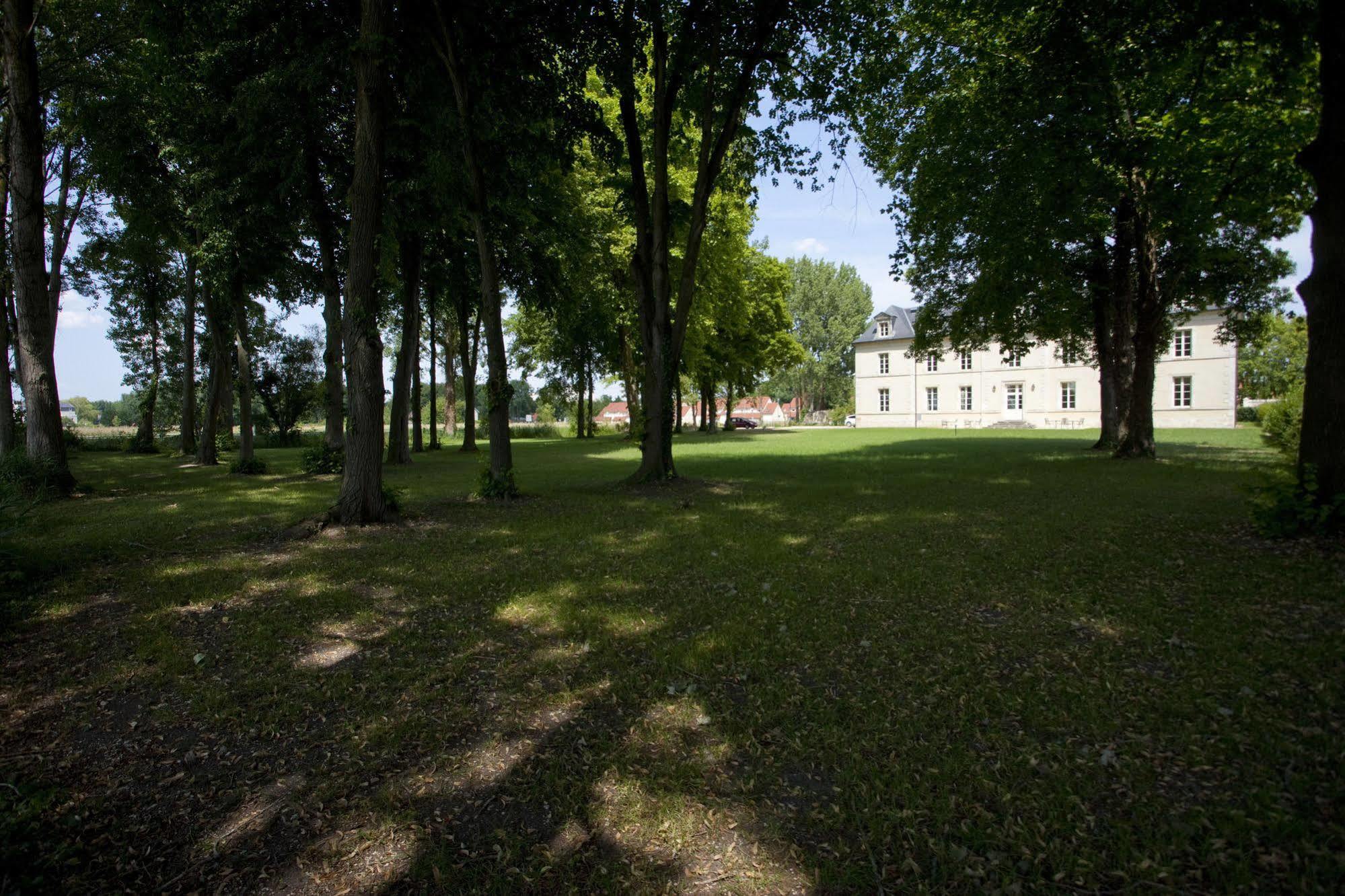 Chateau De Lazenay - Residence Hoteliere Bourges Bagian luar foto