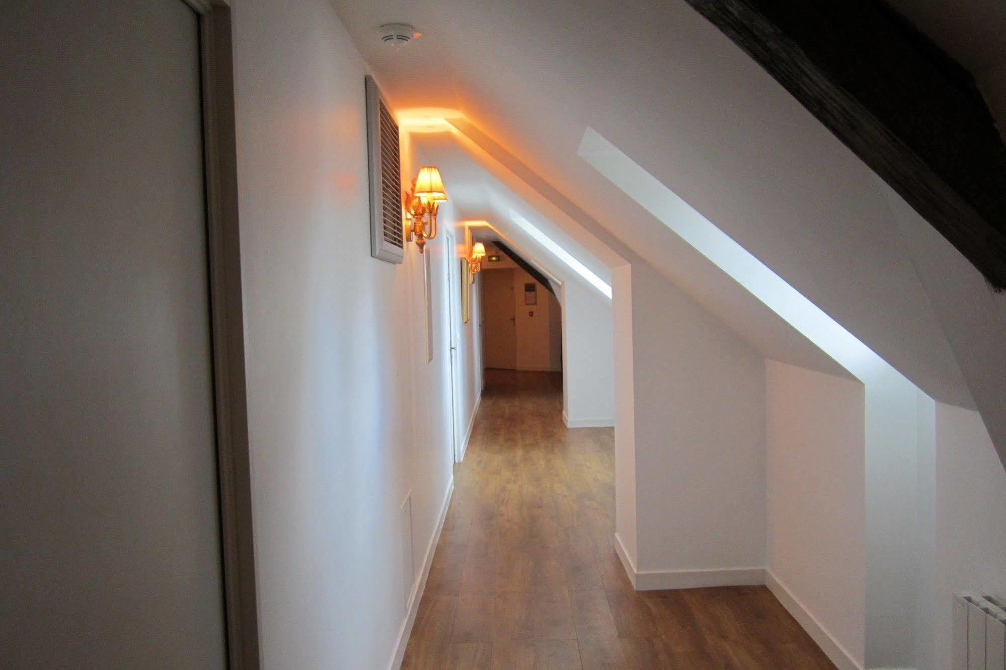 Chateau De Lazenay - Residence Hoteliere Bourges Bagian luar foto